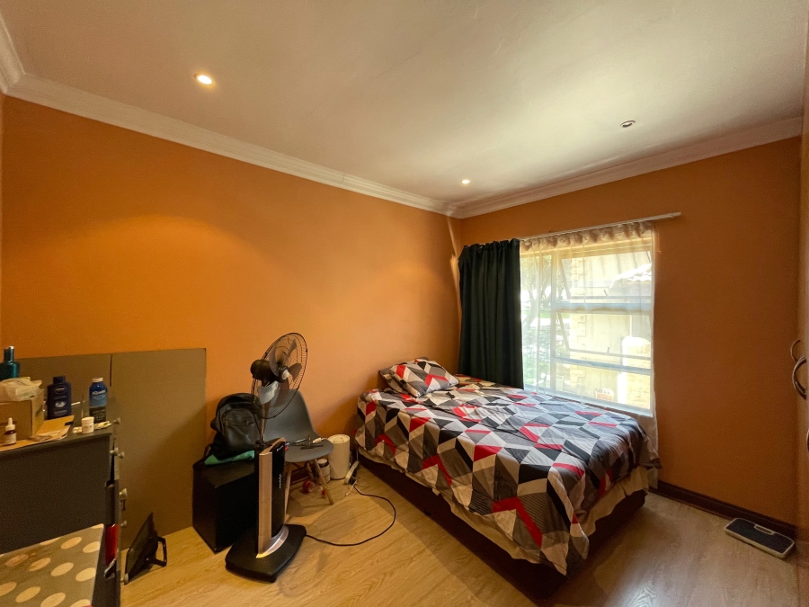 3 Bedroom Property for Sale in Birdwood Estate North West